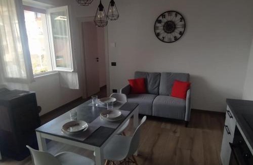 Clusone Apartment | Star House