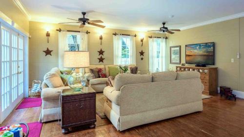 Historic Seaport House | Star of the Seaport by Last Key Realty