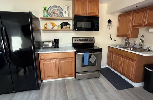 Summerland Key Cottage | Starfish Cottage - Summer fun. Sleeps 4 -boating fishing and Lobster 🦞 season.