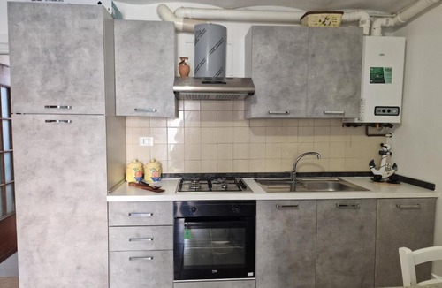 Pietra Ligure Apartment | [STAZIONE PIETRA L.] Ampio appartamento in centro.