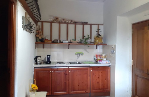 Vacone Bed & Breakfast | Stone farmhouse amidst greenery, secolar olive trees and privacy that reigns supreme