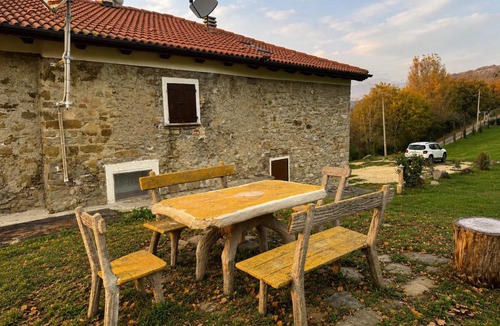Castiglione dei Pepoli Apartment | Stone House in the Bolognese Apennines