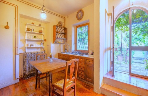 Cortona Old Town Villa | Stone house villa with Spa in Cortona