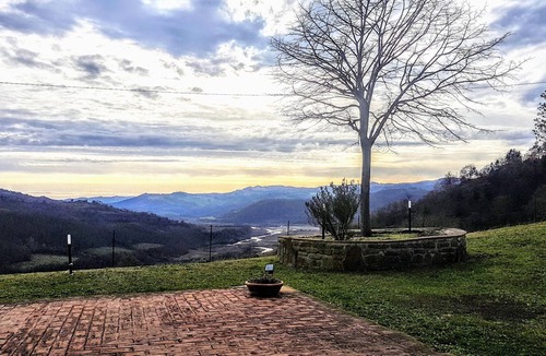 Monteluiano House | Stone villa with private pool and park, located in the Umbrian countryside