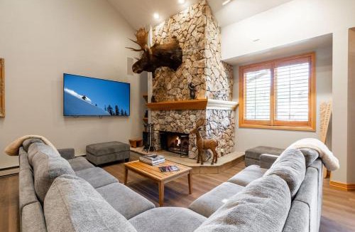 Beaver Creek Apartment | Strawberry Park True Ski In Ski Out by Vail Realty
