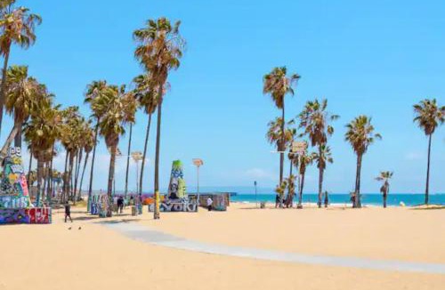 Culver - West Apartment | Studio, 5 minutes to Venice Beach Free Parking!