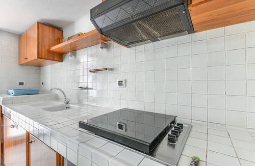 Marciana Marina Apartment | Studio Apartment 'Monolocale Nel Verde' with Private Terrace, Shared Garden and Wi-Fi