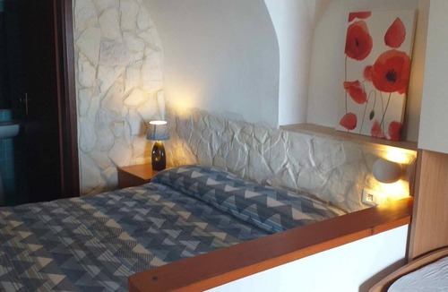 Anzio Hostel | Studio apartment, sea front, terrace, floor 1 (Poppy)