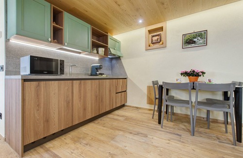 Pont-Saint-Martin Apartment | Studio 'Mes Anges Perloz' with Mountain View, Private Terrace and Wi-Fi