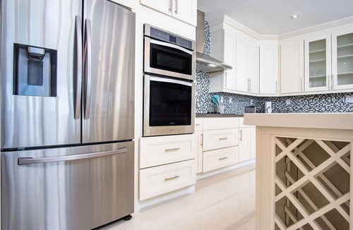 Tavernier House | Stunning 5-bedroom Ocean's Edge home in Tavernier, perfect for up to 10 guests.