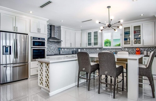 Tavernier House | Stunning 5-bedroom Ocean's Edge home in Tavernier, perfect for up to 10 guests.