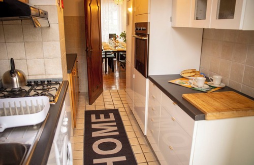 Vezzano Ligure Apartment | Stunning and Cozy 5BR Stunning Apartment in Verbier