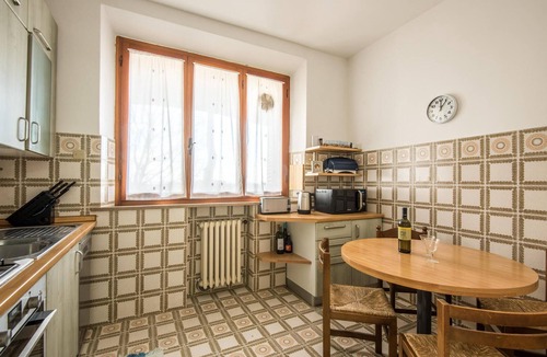 Montarioso Apartment | Stunning apartment in Monteriggioni with WiFi