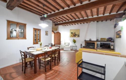 Monticchiello Apartment | Stunning Apartment In Monticchiello With Wifi