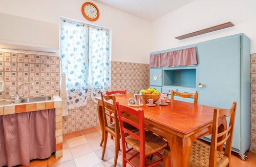 Borzonasca House | Stunning home in Borzonasca with WiFi