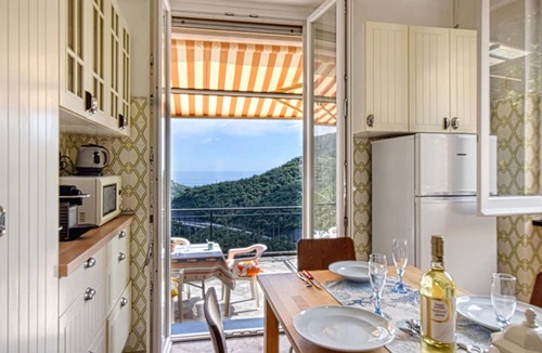 Teriasca House | Stunning home in Sori with WiFi