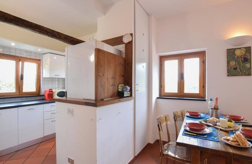 San Lorenzo della Costa House | Stunning home in San Lorenzo della Cost with house a panoramic view