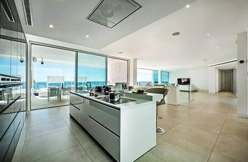 Luz Villa | Stunning Luxury Villa Miramar Luxe, Wow factor, breathtaking panoramic sea views