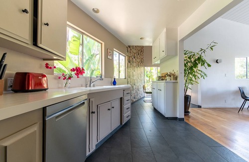 Hollywood Hills West House | Stunning Midcentury Modern-Best Location-Amazing VIEWS!