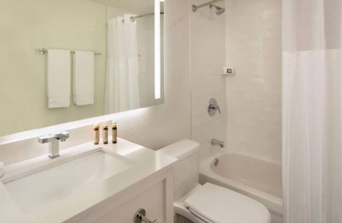 Islamorada Villa | Stunning Ocean View! Beachfront Property, w/ Pool, Pet-friendly!