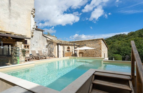Prela House | Stunning private villa with private pool, WIFI, TV, terrace, pets allowed and panoramic view