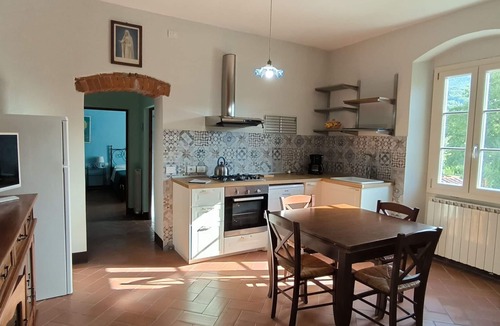 Terranuova Bracciolini Villa | Stunning private villa for 11 people with private pool, WIFI, TV, pets allowed and panoramic view