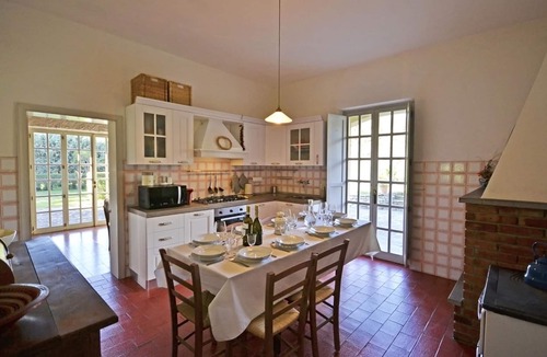 Cortona Villa | Stunning private villa with A/C, private pool, WIFI, TV, patio and pets allowed, close to Cortona