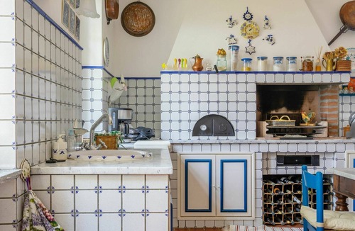 Zenevredo Villa | Stunning private villa with WIFI, private pool, A/C, TV, patio, pets allowed and panoramic view