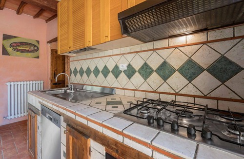Cortona Villa | Stunning private villa for 14 people with private pool, WIFI, patio, pets allowed and panoramic .