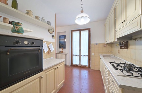 San Feliciano Villa | Stunning private villa for 8 people with A/C, WIFI, private pool, TV, patio and pets allowed