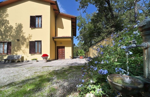 San Feliciano Villa | Stunning private villa for 8 people with A/C, WIFI, private pool, TV, patio and pets allowed