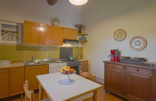 Greve in Chianti Villa | Stunning villa for 4 guests with WIFI, pets allowed and panoramic view