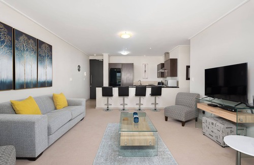 Century City Apartment | Stunning View, 2 Bedroom Apartment