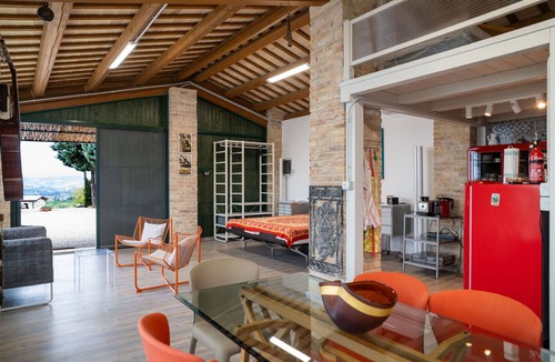 Citta Sant'Angelo House | Stunning villa with hot tub, private pool, A/C, WIFI, patio, pets allowed and panoramic view