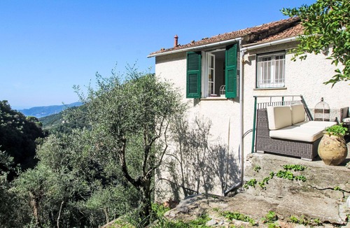 Zoagli House | Stunning villa for 5 guests with TV