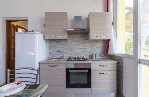 Ventimiglia Villa | Stunning villa for 4 people with WIFI, pool, terrace, pets allowed, panoramic view and parking