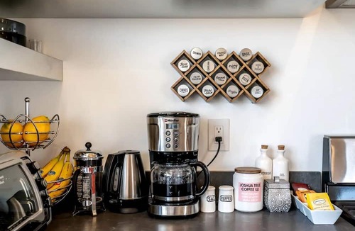 Yucca Valley Villa | Stunning Yucca Valley Rental with a Hot Tub for Glamping in California