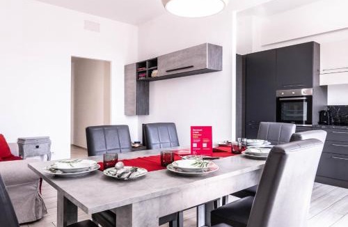 San Martino Apartment | Sturla Modern Apartment by Wonderful Italy