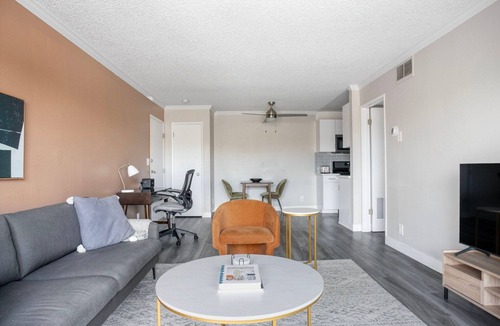 Pico - Robertson Apartment | Stylish Beverly Hills 1BR w/Courtyard, nr Attractions, by Blueground