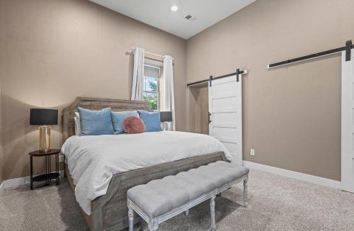 Sunnyside House | Stylish Church Conversion Walk to LoHi