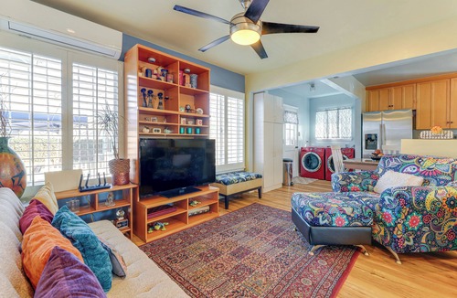 Compton House | Stylish Home Near SoFi Stadium, LAX & Long Beach