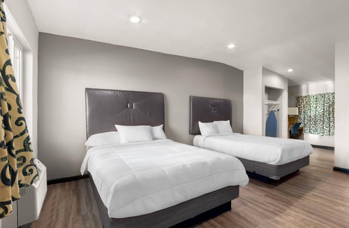 Ridgecrest Hotel | Suburban Studios Ridgecrest near China Lake Naval Station