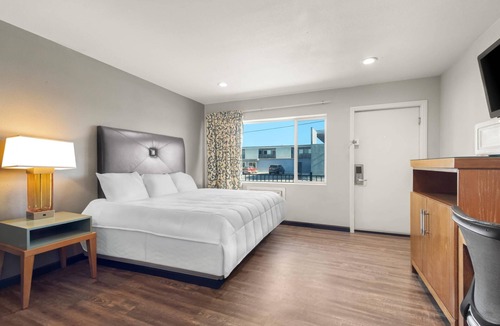 Ridgecrest Hotel | Suburban Studios Ridgecrest near China Lake Naval Station