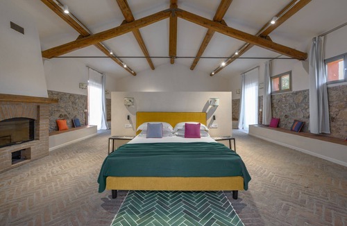 Castiglione della Pescaia House | Suite-Suite-Ensuite with bath and shower-Countryside view