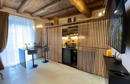 Caprarola Apartment | Suite Tagliamento Apartment with Wi-Fi and Air Conditioning