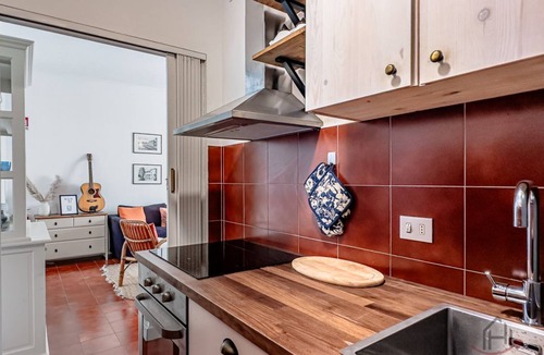 Varazze Apartment | [Suite with Pool] Free Garage A/C Smart TV