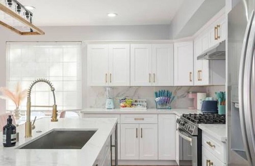 South of Conant House | Sun-drenched Oasis| Heated Pool| Movie Theatre