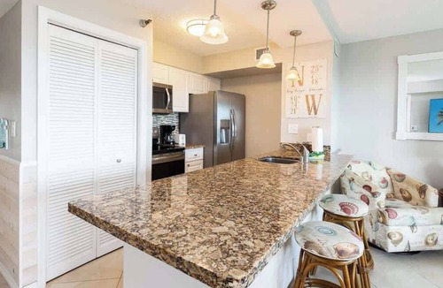 Tavernier Condo | Sunbeam Dream 2BR Oceanfront Condo in Florida Keys