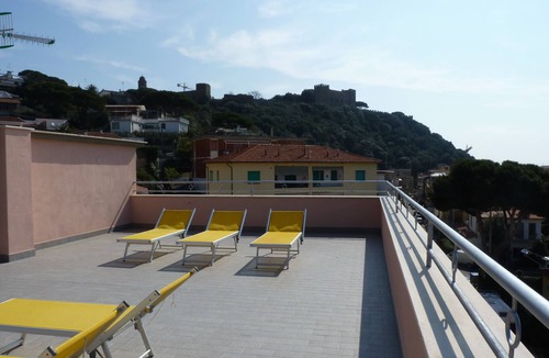 Castiglione della Pescaia Apartment | Sunny apartment at 200 meters from the beach in Castiglione della Pescaia