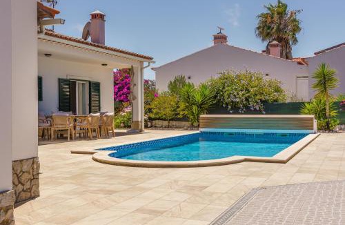 Aljezur Villa | Sunny Ocean Villa with pool near Monte Clérigo beach